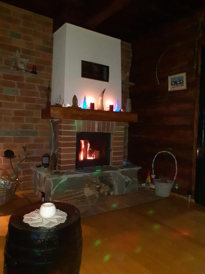 Casa Hariton Villa Dragus Bagian luar foto