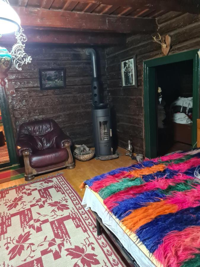 Casa Hariton Villa Dragus Bagian luar foto