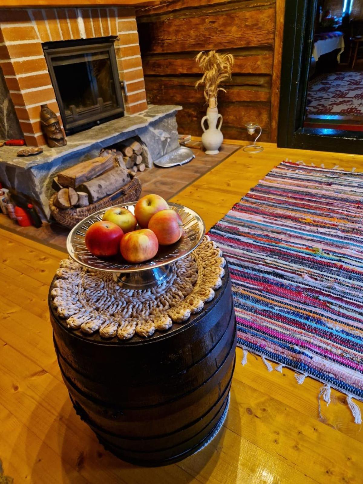 Casa Hariton Villa Dragus Bagian luar foto